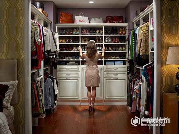 衣帽间装修误区导致衣服无处安放