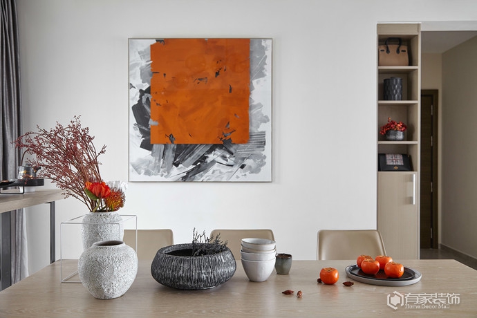 一半静谧一半绚烂的现代简约风格家居