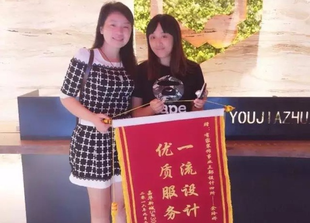 号外号外，新鲜热乎的感谢锦旗、金字牌匾一起驾到啦！