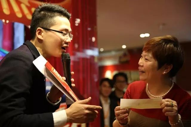 有家装饰首届客户答谢会：装修让我们成为朋友!