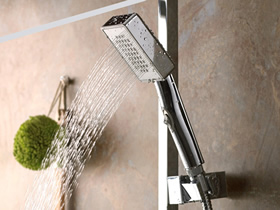 手持花洒、顶喷花洒选哪种更适合？