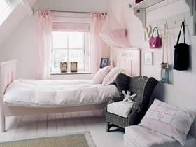 卧室背景墙装修材料有哪些？