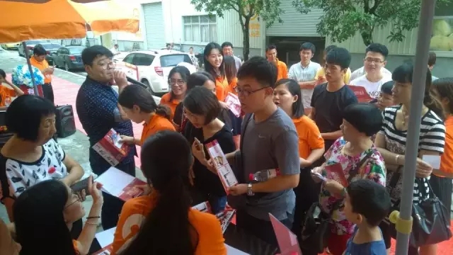有家装饰国庆“真底价”，建材软装1折起，指定爆款家具买一免一！