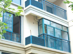 阳台封窗的报价包含哪些项目呢？