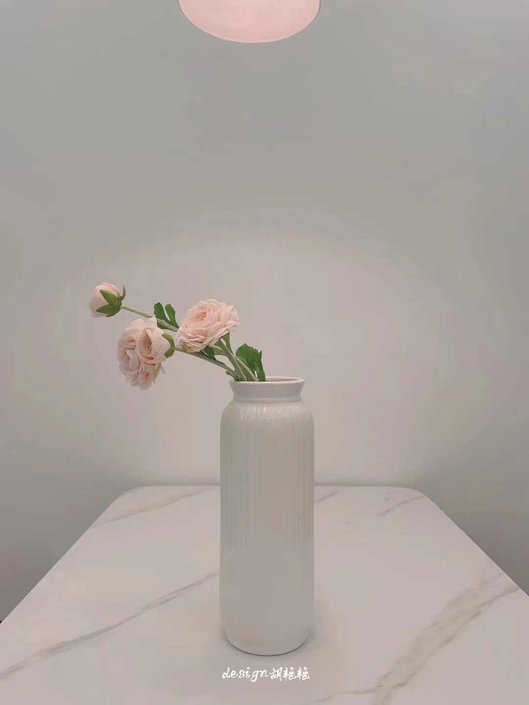 美盛教育港湾知学苑样板间实拍，客厅与阳台一体化设计